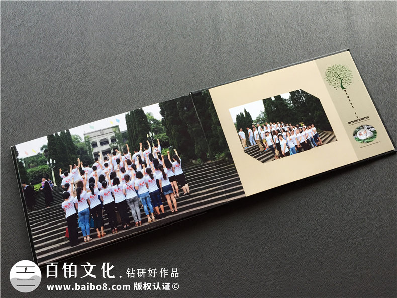 畢業(yè)十周年同學聚會紀念冊做成水晶相冊好看么?歐美風格同學錄案例