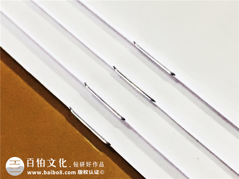 專業(yè)企業(yè)宣傳冊(cè)設(shè)計(jì) 看成都畫冊(cè)設(shè)計(jì)公司的設(shè)計(jì)分析!第2張-宣傳畫冊(cè),紀(jì)念冊(cè)設(shè)計(jì)制作-價(jià)格費(fèi)用,文案模板,印刷裝訂,尺寸大小